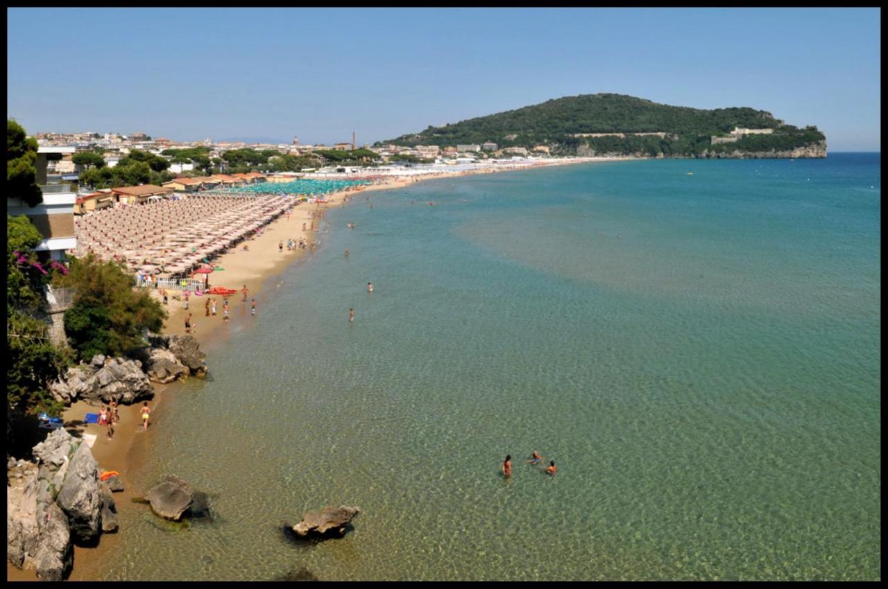 B&B I 100 Passi Γκαέτα Εξωτερικό φωτογραφία